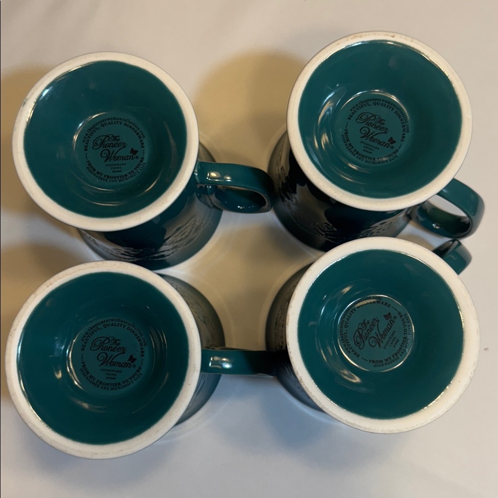 A set of (4) Pioneer Woman 14oz  teal Cowgirl lace  mugs. - Picture 3 of 4